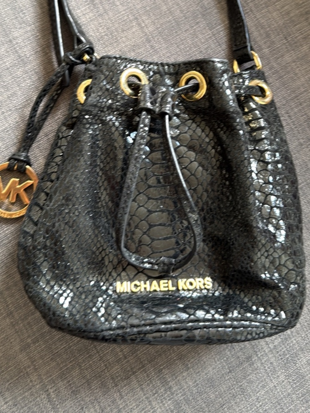 Sac seau bandoulière Michael Kors Jules